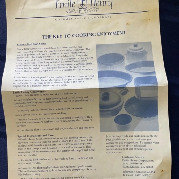 Emile Henry Cocotte Dutch Oven - Picture 10 of 12